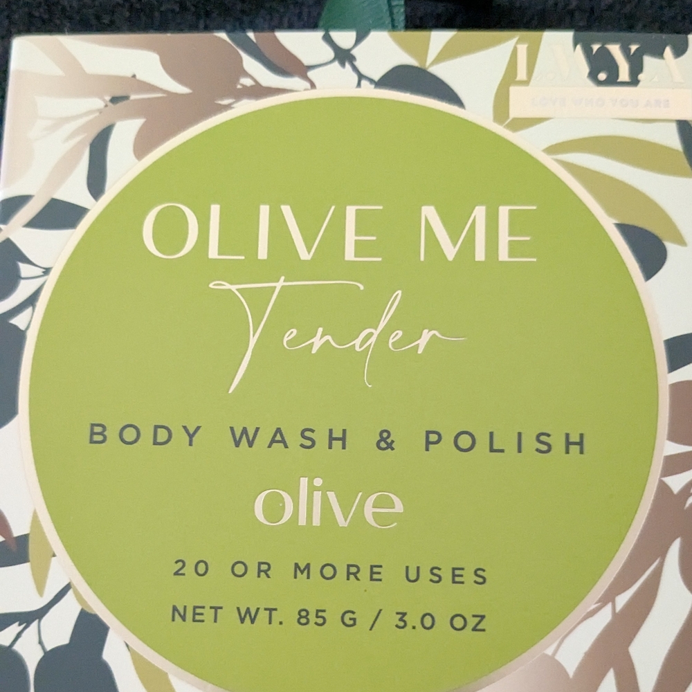 LWYR Kim Gravel Olive Me Tender Body Wash & Polish - Olive